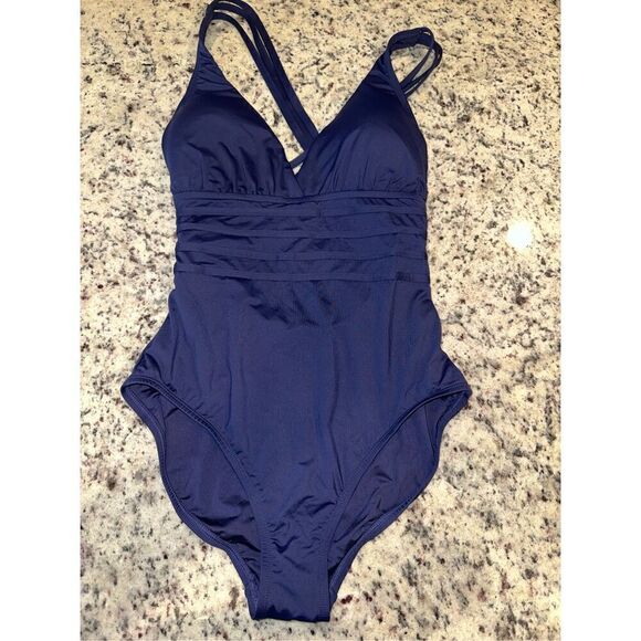 La Blanca Women's Island Goddess Multi-Strap Cross Back One Piece Swimsuit - Picture 2 of 5